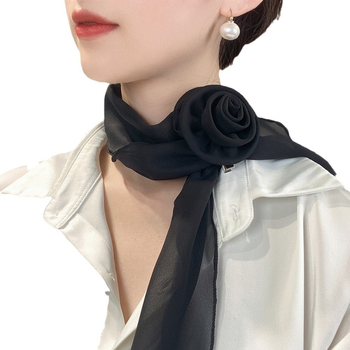 Șal din satin cu motif trandafir, subțire, accesoriu de vară în stil fashion commuter, brand Other, material satin, lansare vară 2022