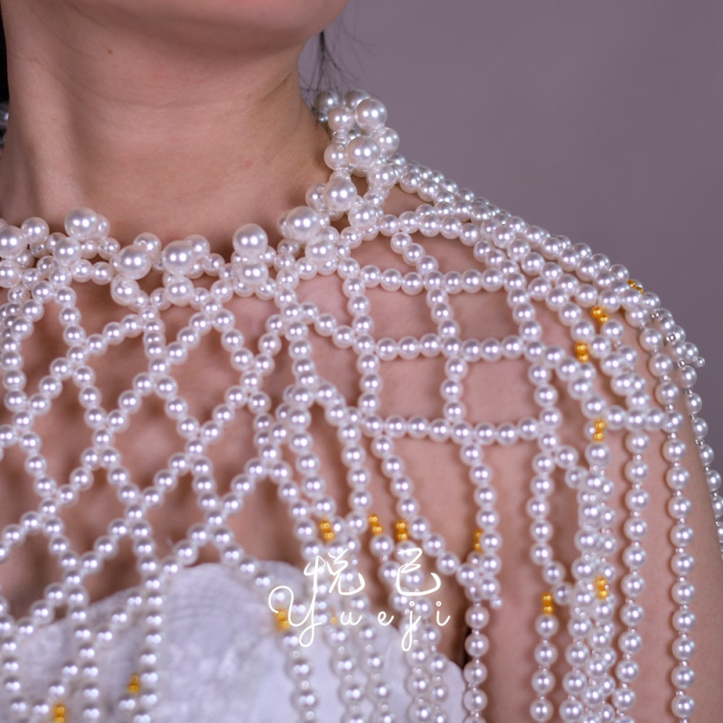 Šal s perlama i resicama, materijal: najlon-svila; pletenje: twill; uzorak: jednobojan; prilagodljiv