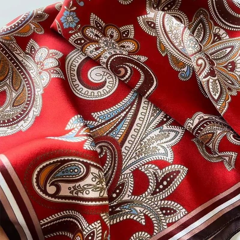 Demure 100% svila kvadratni šal – satinska tkanina, tisak, vintage etnički literarno retro stil, proljeće 2025 lansiranje