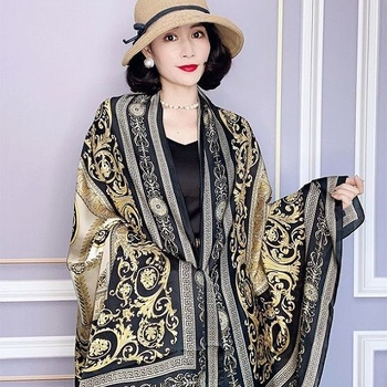 Hosszú imitált selyemsál, őszi–téli meleg, pulóver-kabát stílusú kapucnis, krepp szövet, poliészter anyag (>96%)