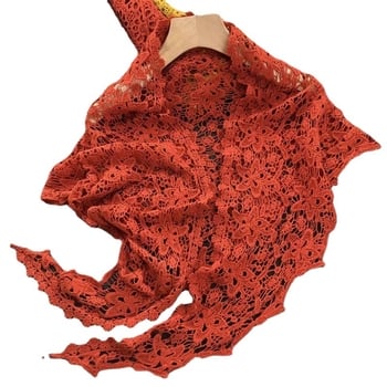 Pamut csipkés háromszög sál hímzéssel, warp-technikával — napsugárvédő sál nőknek, egész éves viselet