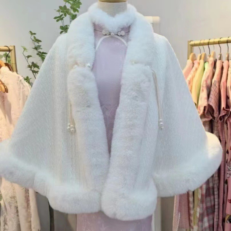 Vuneni ogrtač s flisa podstavom i kragnom od umjetne krzna, elegantan ženski stil, univerzalna duljina (Materijal: vuna; Pletenje: Twill; Uzorak: Monokroman; Obrada: Jacquard; Sezona: jesen/zima)