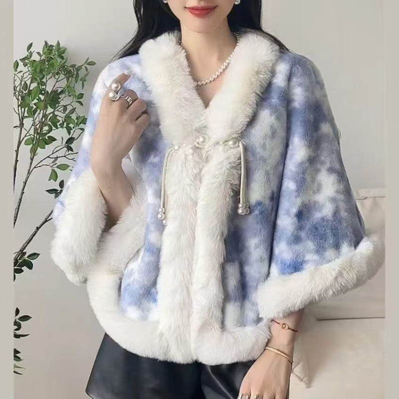 Vuneni ogrtač s flisa podstavom i kragnom od umjetne krzna, elegantan ženski stil, univerzalna duljina (Materijal: vuna; Pletenje: Twill; Uzorak: Monokroman; Obrada: Jacquard; Sezona: jesen/zima)