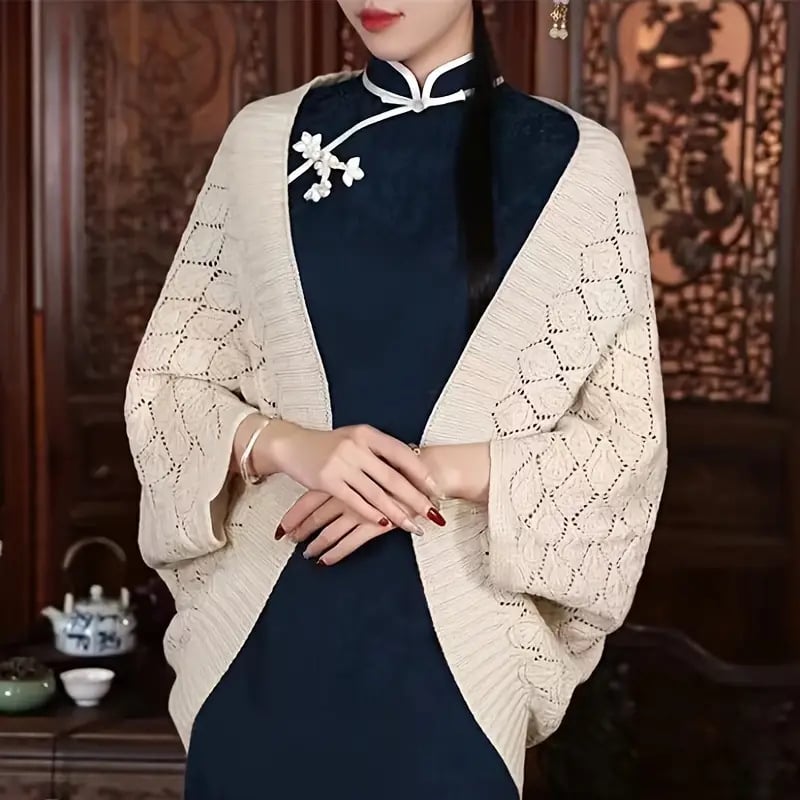 Șal-cardigan cu decor inspirat de o rochie chinezească — poliester, tricot warp, jacquard, funcție decorativă