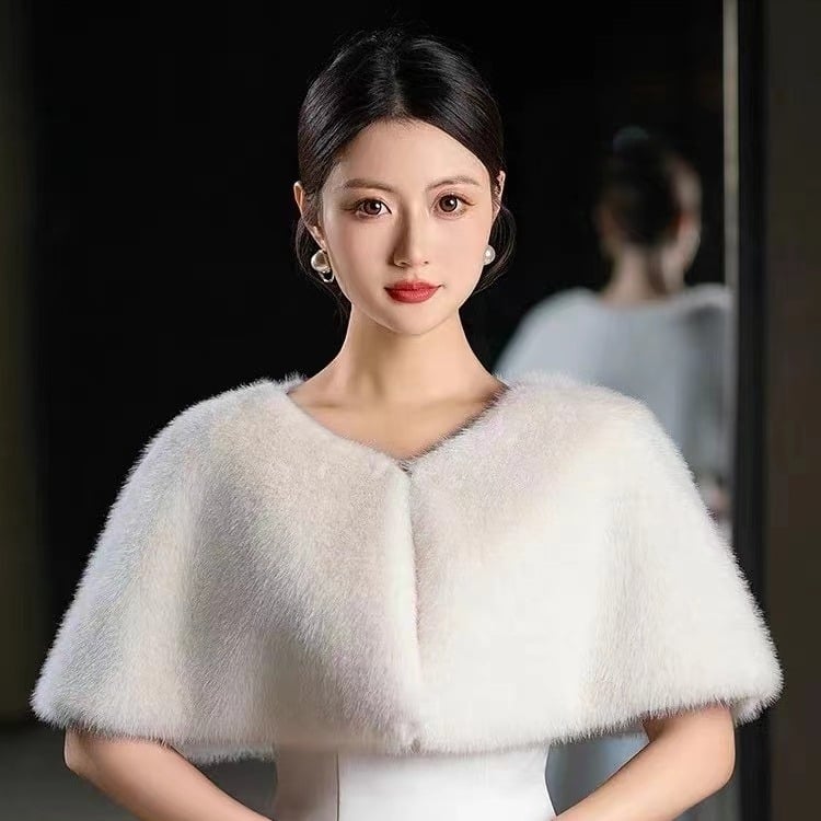 Női elegáns pulóver-köpeny cheongsam díszítéssel, poliészter, téli–őszi szezonra, meleg, szatén felület