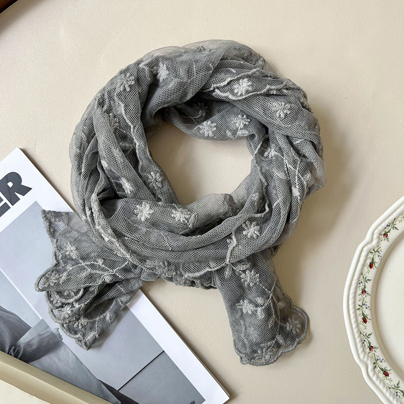 Warp-horgolt sál hímzett csipkés hálóval, meghosszabbított kendő, poliészter anyag, négy évszakos viselet, 2024 őszén debütált