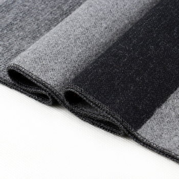 Muški šal s prugama, jacquard od imitacije kašmira, mješavina viskoze i poliestera, održava toplinu zimi.