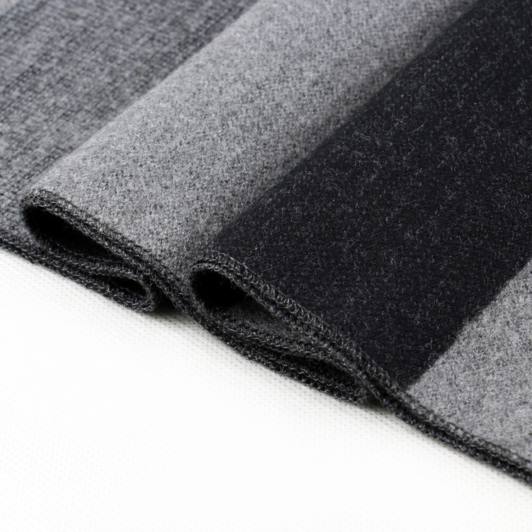 Muški šal s prugama, jacquard od imitacije kašmira, mješavina viskoze i poliestera, održava toplinu zimi.