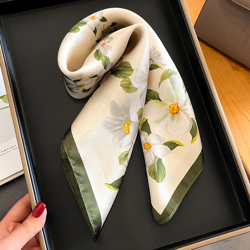 Τετράγωνο φουλάρι από 100% Mulberry Silk, Twill ύφανση, Hangzhou καταγωγή, Άνοιξη 2024, βαφή tie-dye