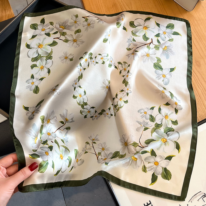 Τετράγωνο φουλάρι από 100% Mulberry Silk, Twill ύφανση, Hangzhou καταγωγή, Άνοιξη 2024, βαφή tie-dye