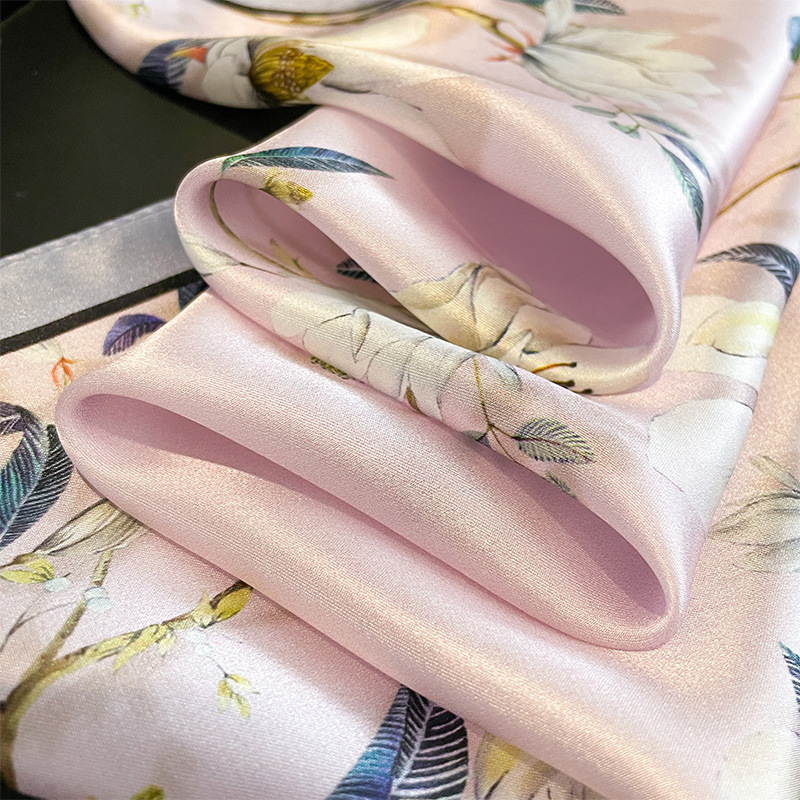 Kvadratni šal od svile od morusa – ljeto, plosnata pletenja, tie-dye obrada, elegantan, univerzalni stil