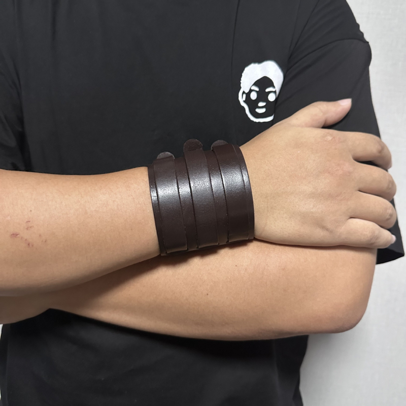 Muška narukvica u retro stilu od prave kože, brend GaiGaiLeatherJewelry, model QNW2166