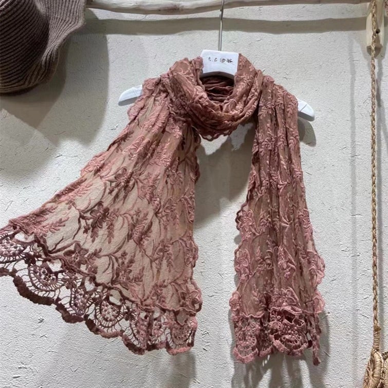 Šal od prorezane čipke s 3D cvijećem; warp-knit; pamuk 61–70%; zaštita od sunca; za četiri sezone