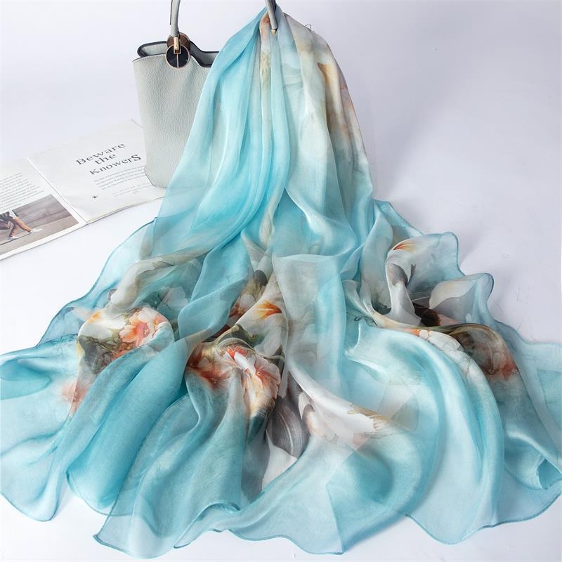 Mulberry-selyem sál, négyzet alakú, egyszerű szövés, virágos mintás, 2024 tavasz