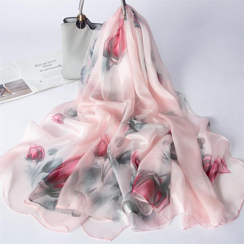 Mulberry-selyem sál, négyzet alakú, egyszerű szövés, virágos mintás, 2024 tavasz