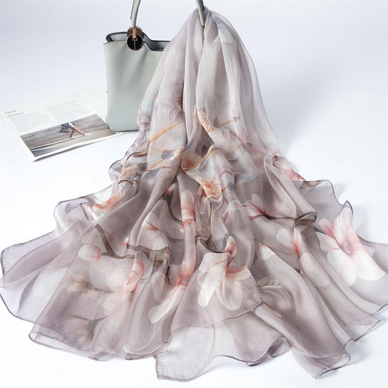 Mulberry-selyem sál, négyzet alakú, egyszerű szövés, virágos mintás, 2024 tavasz