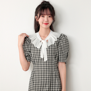 Női chiffon kendő-köpeny nyári napvédelemmel, díszes hamis gallérral és masni részlettel