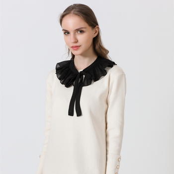 Női chiffon kendő-köpeny nyári napvédelemmel, díszes hamis gallérral és masni részlettel