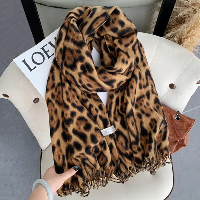 Šal s leopard uzorkom i resicama - debeli zimski šal od umjetnog kašmira i poliestera, warp pleteni