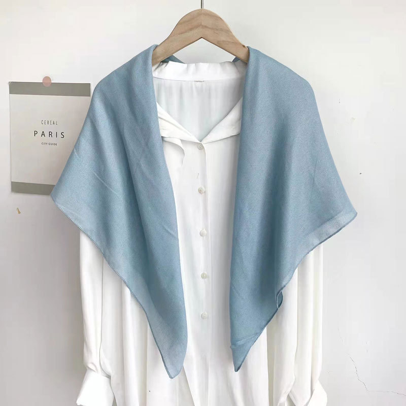 Fular din amestec bumbac-cânepă, țesătură warp-knit; design pătrat și triunghi; ține de cald; potrivit pentru primăvară