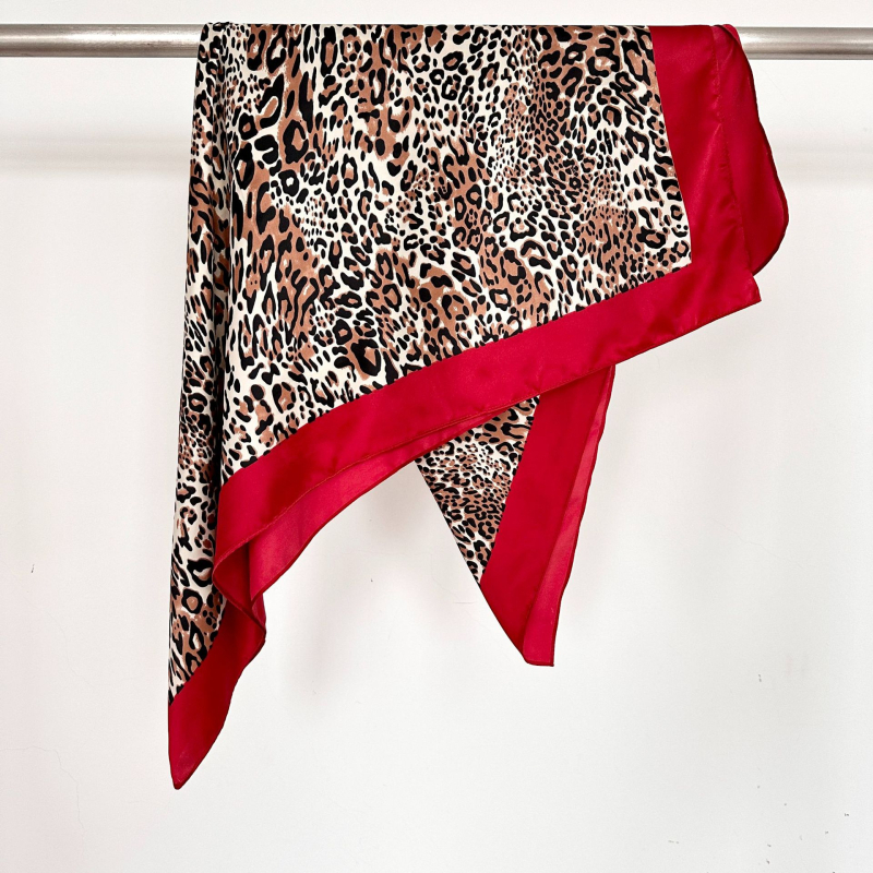 Kvadratni šal od umjetne svile s leopard uzorkom, warp knitted tkanje, Korejski stil, težina 43 g + 5 g