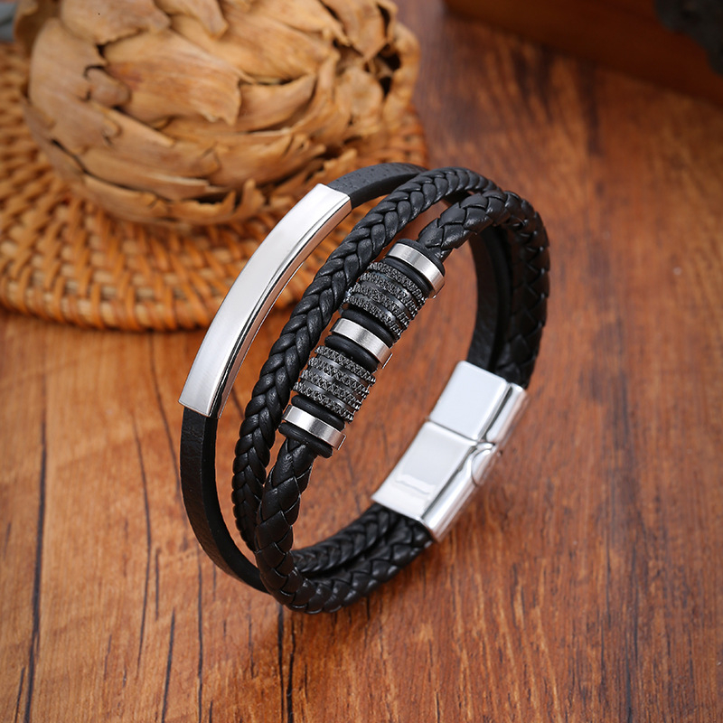 Pleteni kožni narukvica, Cortical materijal; elektroplatiranje; unisex, punk stil; geometrijski oblik