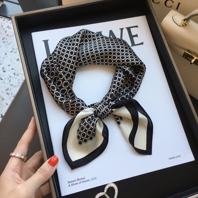 Mazs kvadrāta zīda šalle, 100% zīds, vienkāršā pīšana, izdruka, vasara