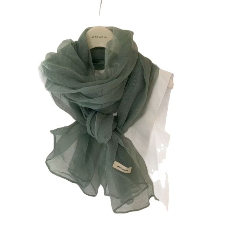 Φουλάρι από συνθετικό μετάξι – καλοκαίρι, πολυεστέρας, ύφανση απλή, εκτύπωση και βαφή tie-dye, λογοτεχνικό ρετρό στυλ (Άνοιξη 2025)