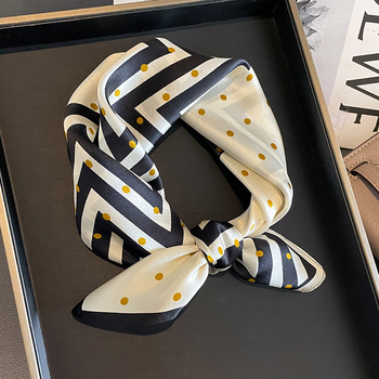 Τετράγωνος μεταξωτός φουλάρι από Mulberry μετάξι με μοτίβο πόλκα και ρίγες, απλό ύφανση, χειμώνας