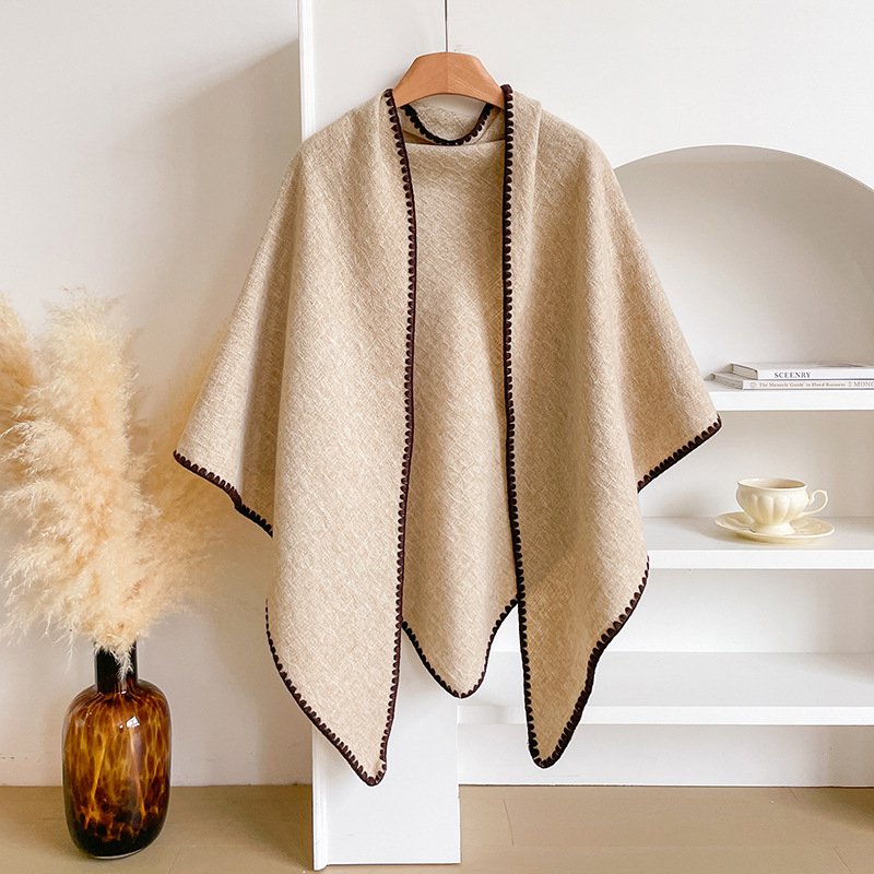 Moterų šalikas iš dirbtinio kašmyro, trikampė skara, warp-knit mezginys, poliesteris >96%, žiemai šiluma