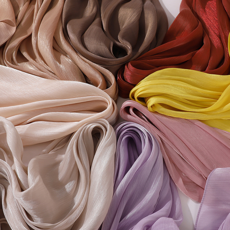 Kvepiančios vasaros šalikas iš poliesterio šifono, warp-knitted audinys • saulės apsauga • vasarai • poliesterio sudėtis 81–95%