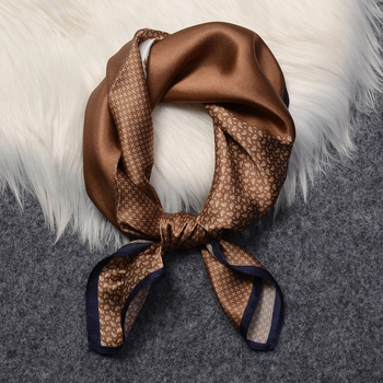 Zīda kvadrātveida šalle – drukāšana, satīna audums, 100% zīda, pavasaris 2023