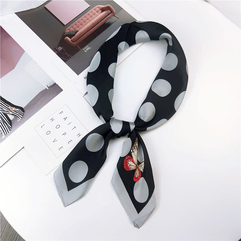 Μικρός τετράγωνος φουλάρι με μοτίβο πουά • πολυεστερική ίνα • plain weave • καλοκαίρι • προέλευση Zhejiang