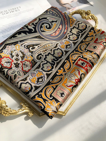 Xian Mu zīda kvadrātšalle, ģeometrisks raksts, satīna audums