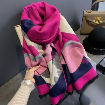 Šalle ar ģeometrisku rakstu rudens–ziemas sezonai, bieza kašmīra siltums, adījums warp knitting (Adīšanas metode: warp knitting; Audums: kašmīrs; Galvenā sastāvdaļa: kašmīrs; Funkcija: Silts)