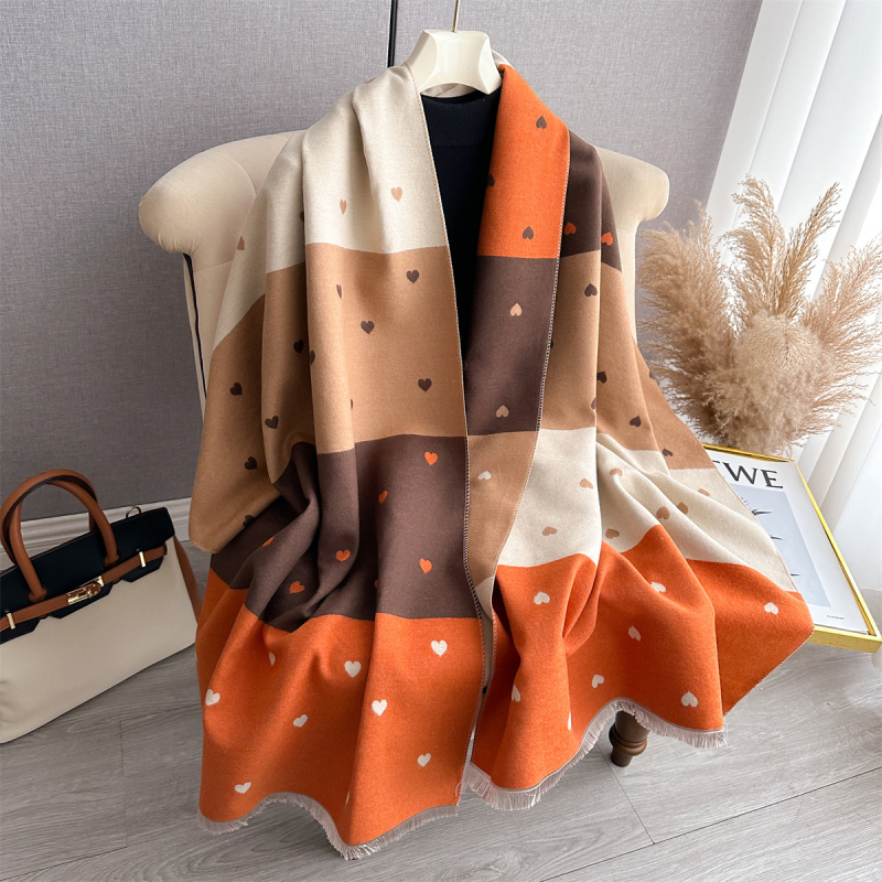 Moteriška dvipusė šalis su širdies formos tekstūra ir spalvų derinys, kašmyro imitacija, poliesterio ir medvilnės mišinys