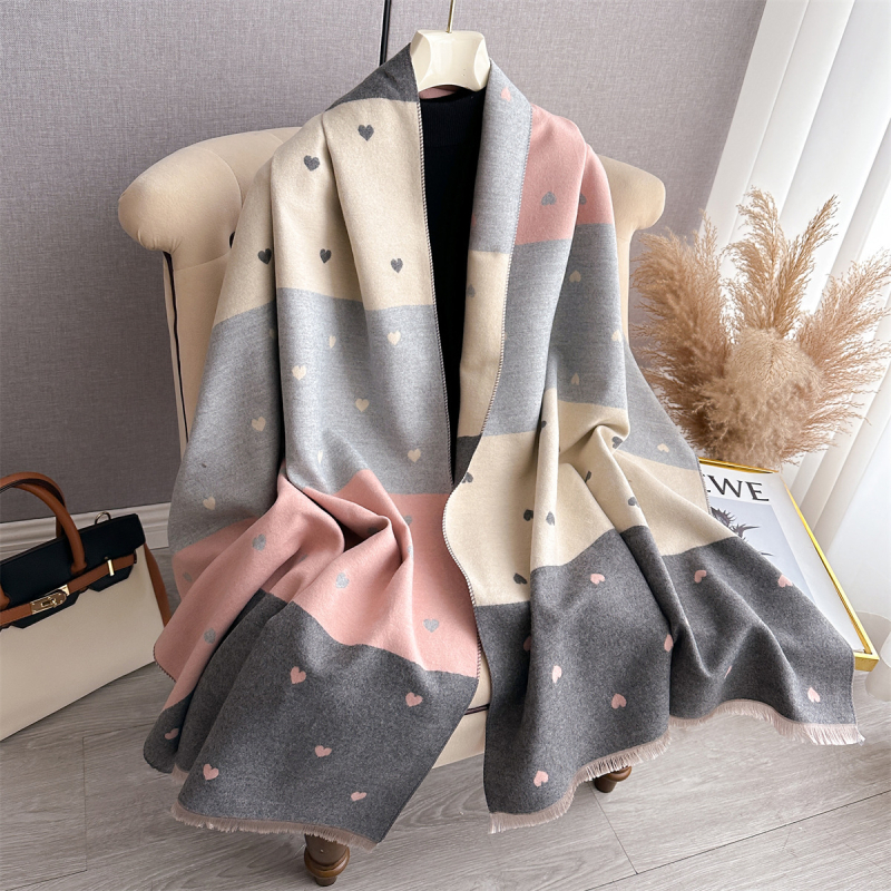 Moteriška dvipusė šalis su širdies formos tekstūra ir spalvų derinys, kašmyro imitacija, poliesterio ir medvilnės mišinys