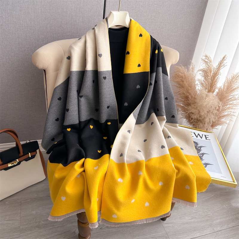 Moteriška dvipusė šalis su širdies formos tekstūra ir spalvų derinys, kašmyro imitacija, poliesterio ir medvilnės mišinys