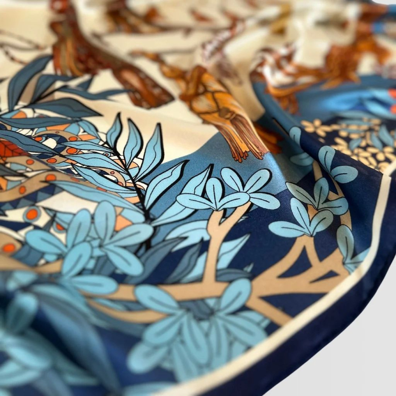 Kvadratinis šilko šalikas iš Mulberry šilko, satino audinys, rudens sezonas, kilmė Shaoxing, pritaikoma pakuotė su skalbimo etikečiais