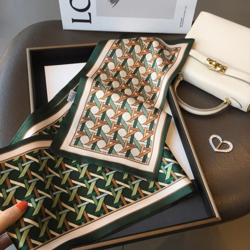 Šilko šalikas su satino audiniu, 100% šilkas, miesto elegancijos stilius, 2023 m. pavasaris