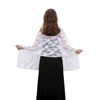 Nėrinių šalis nuotakai ir pamergėms - tuščiaviduris nėrinių raštas, poliesteris, paprastas audinys, saulės ir dulkių apsauga