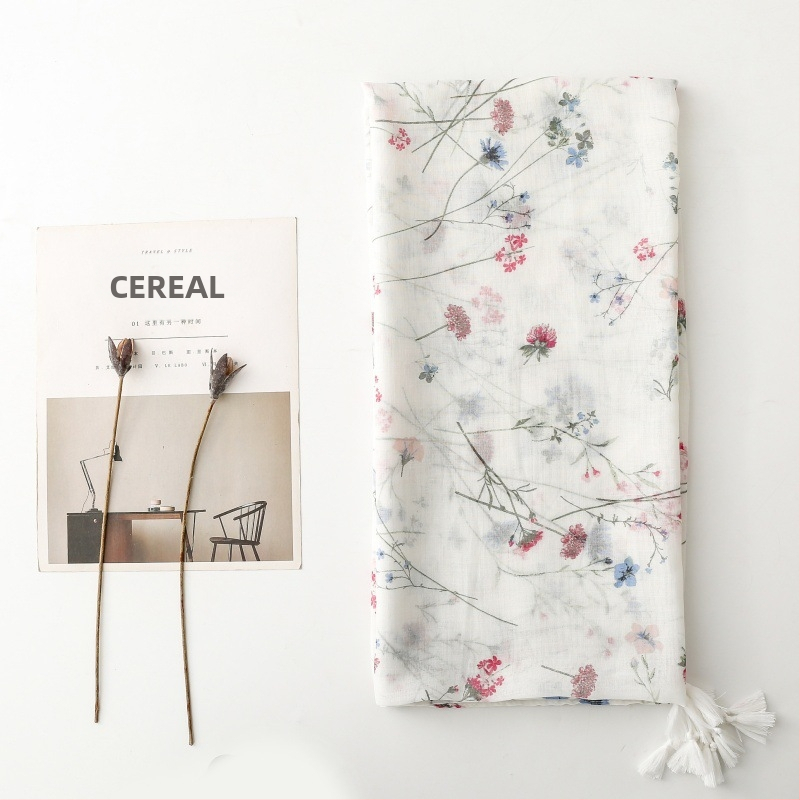 Šál: polyester, hladké tkanie; teplo a ochrana proti slnku; štyri ročné obdobia; čerstvý a jemný štýl