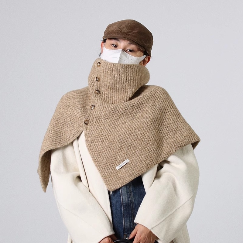 Vilnos šalis su aukštu kaklu — universalus nešiojimas, 10% vilnos sudėtis, megztas, žiemos šiluma