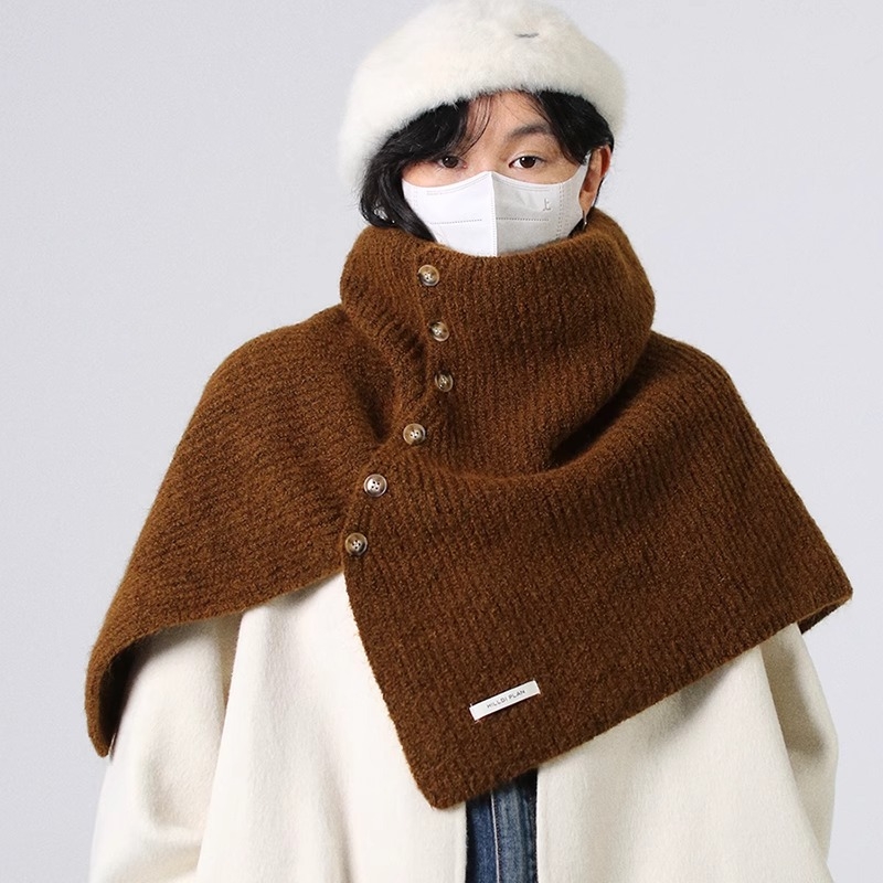 Vilnos šalis su aukštu kaklu — universalus nešiojimas, 10% vilnos sudėtis, megztas, žiemos šiluma