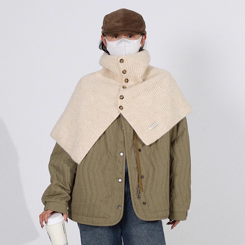 Vilnos šalis su aukštu kaklu — universalus nešiojimas, 10% vilnos sudėtis, megztas, žiemos šiluma