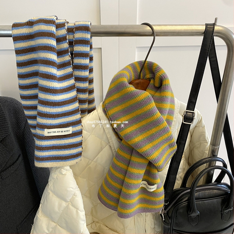 Šál – hladké pletenie, teplý, zimný, polyesterová tkanina (>96% polyester), jesenné uvedenie 2024