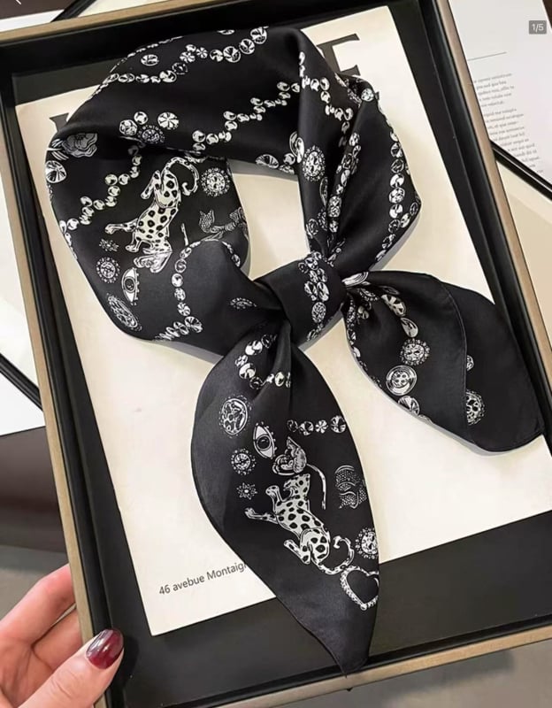 Šilko kvadratinė šalikas su spauda, crepe-satin šilkas audinys, Hangzhou kilmė, pavasaris 2025