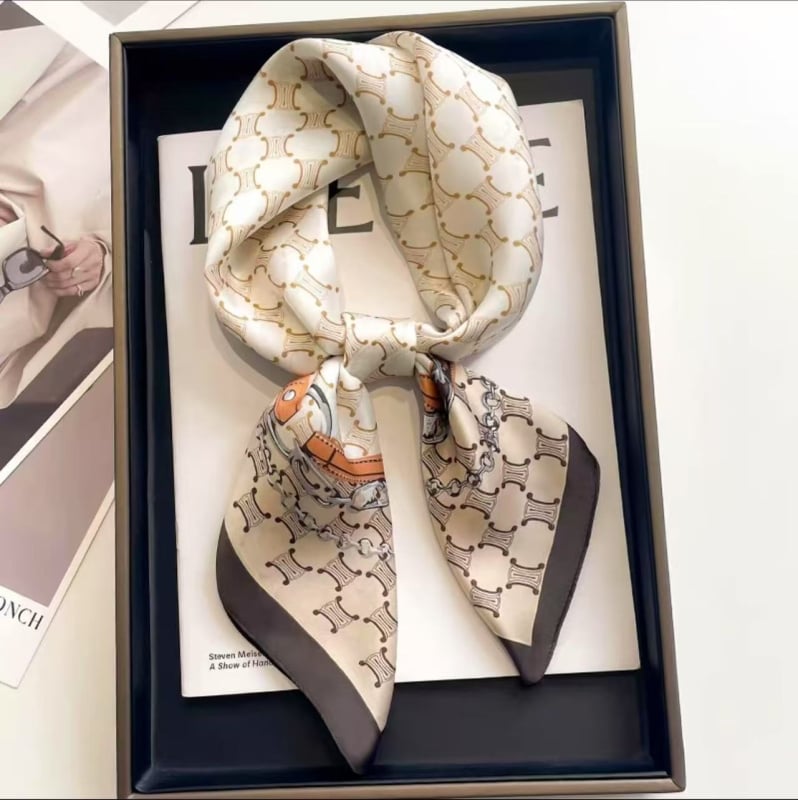 Šilko kvadratinė šalikas su spauda, crepe-satin šilkas audinys, Hangzhou kilmė, pavasaris 2025