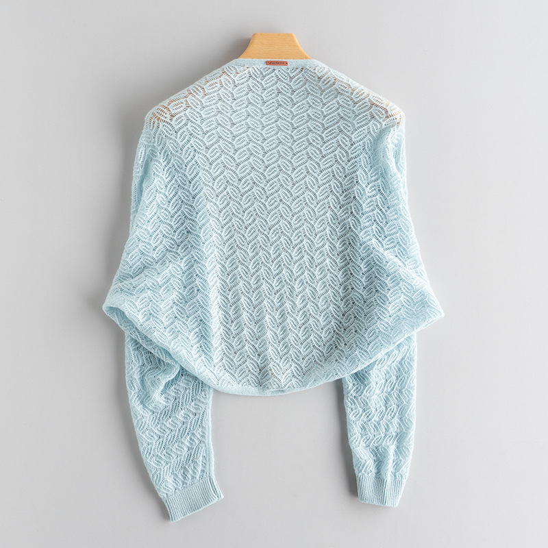 Kašmyrinis šalikas, vieno spalvos dizainas, kašmyro kiekis >96%, audimas warp knitting, išlaiko šilumą, rudens 2025 leidimas