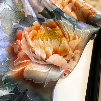 Mulberry šilko kvadratinė šalikas; paprastas audimas; 2024 m. pavasaris; tie-dye